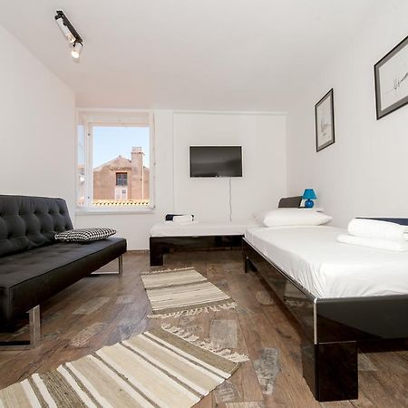 Peninsula Luxury Rooms زادار الغرفة الصورة