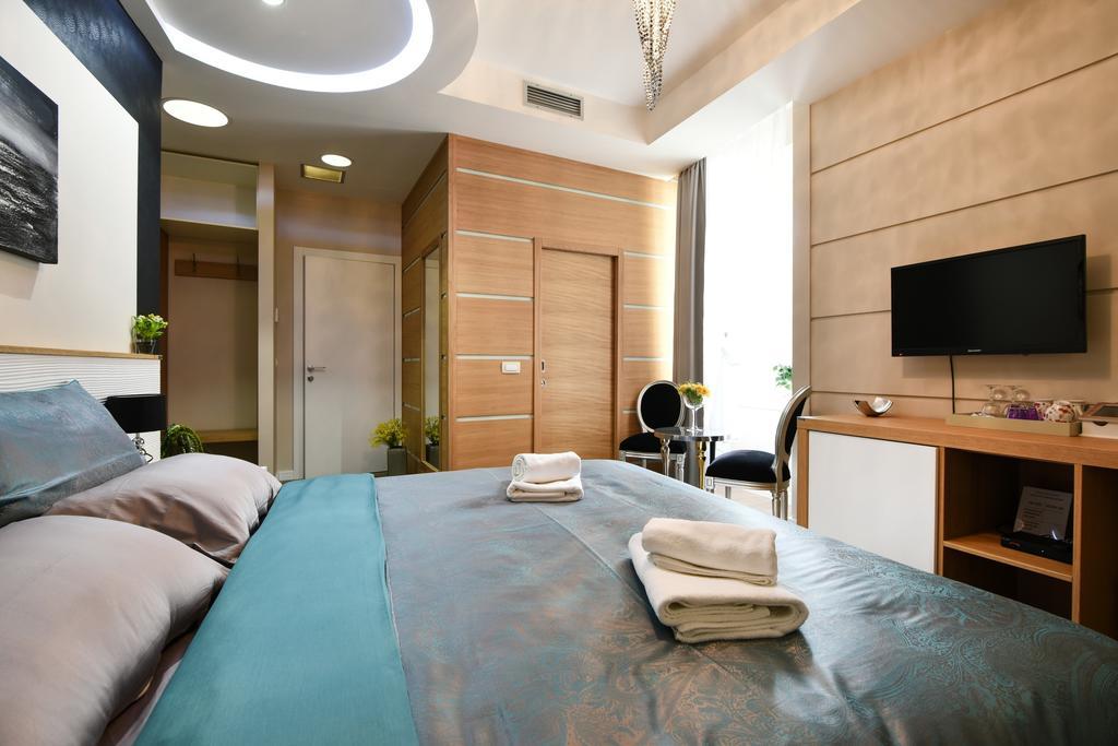Peninsula Luxury Rooms زادار الغرفة الصورة
