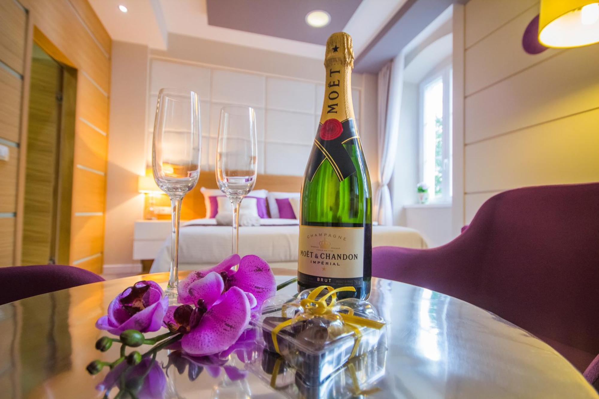 Peninsula Luxury Rooms زادار المظهر الخارجي الصورة