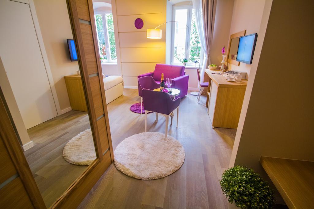 Peninsula Luxury Rooms زادار الغرفة الصورة