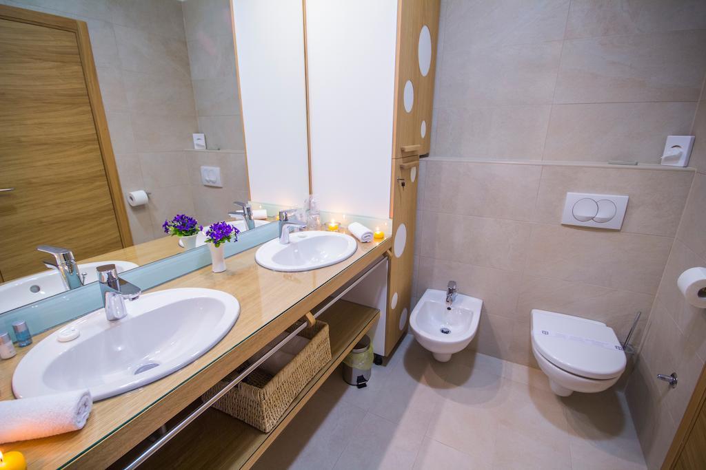 Peninsula Luxury Rooms زادار الغرفة الصورة