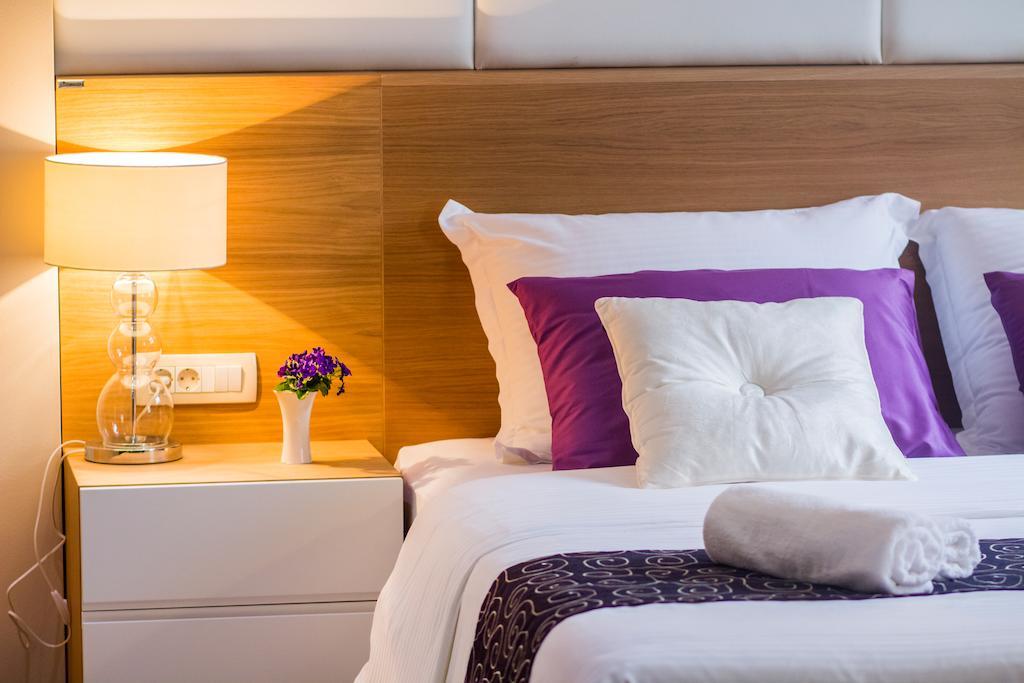 Peninsula Luxury Rooms زادار الغرفة الصورة