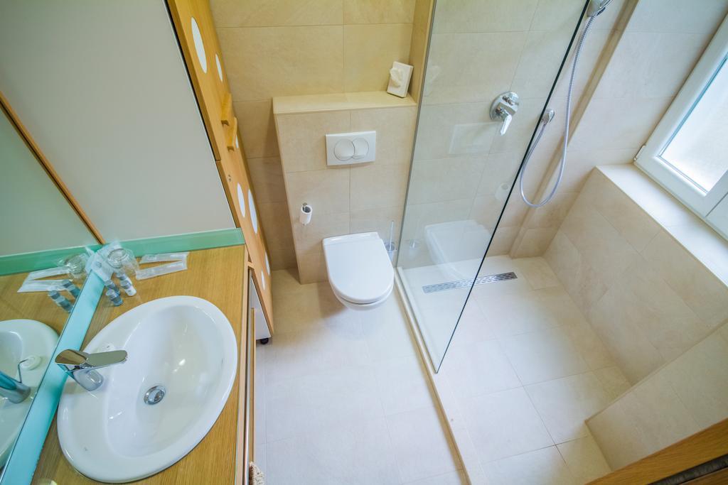 Peninsula Luxury Rooms زادار الغرفة الصورة